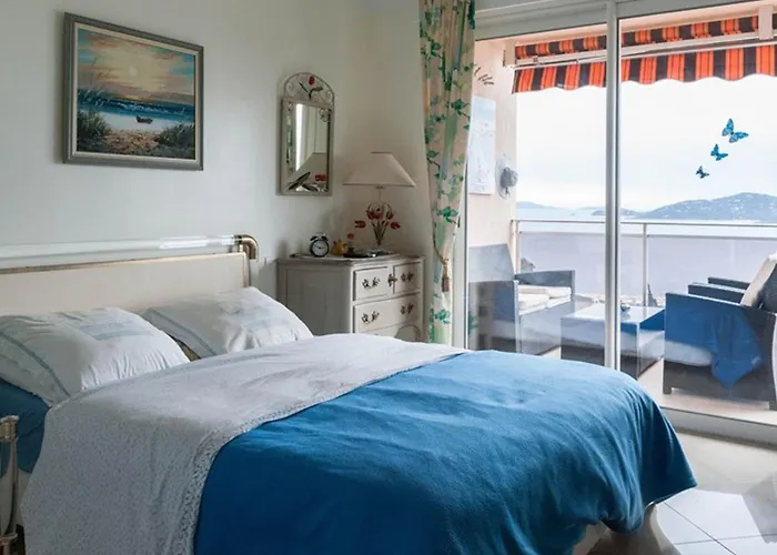 3 Pieces Avec Vue Sur La Baie, 4 Personnes, Parking - Fr-1-803-34 Lägenhet Le Lavandou